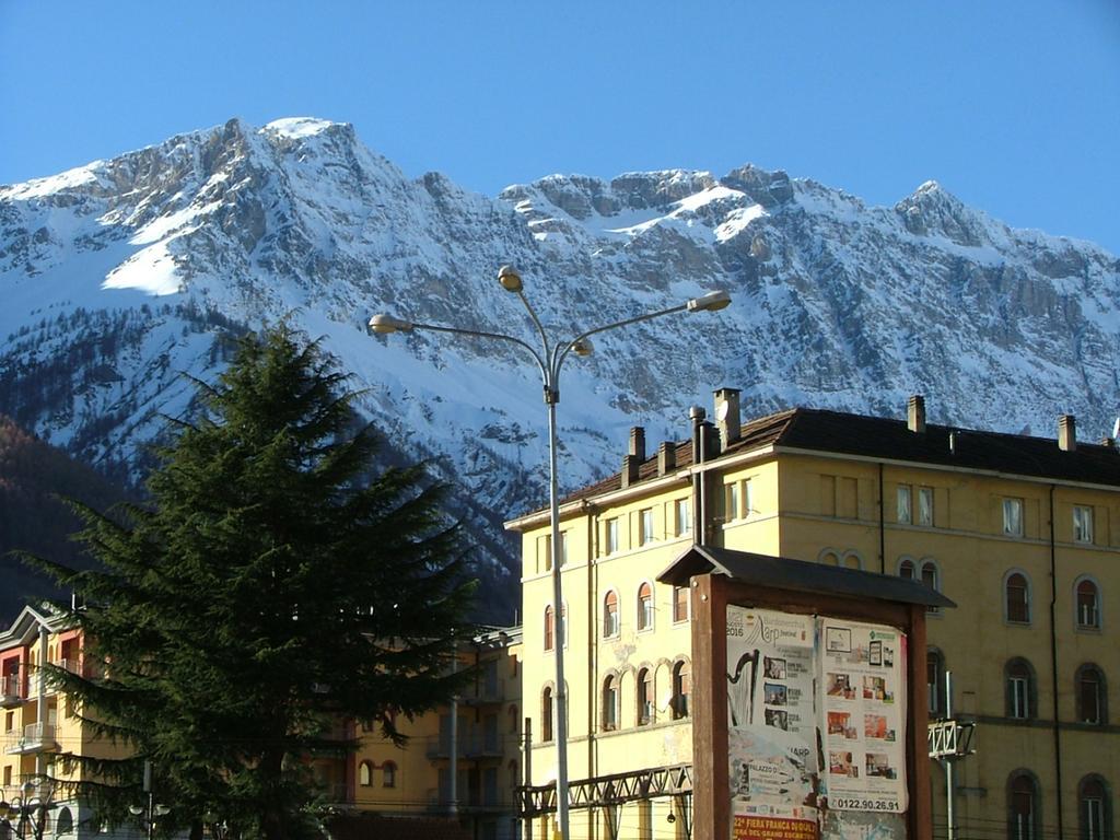Hotel Sommeiller Bardonecchia Kültér fotó